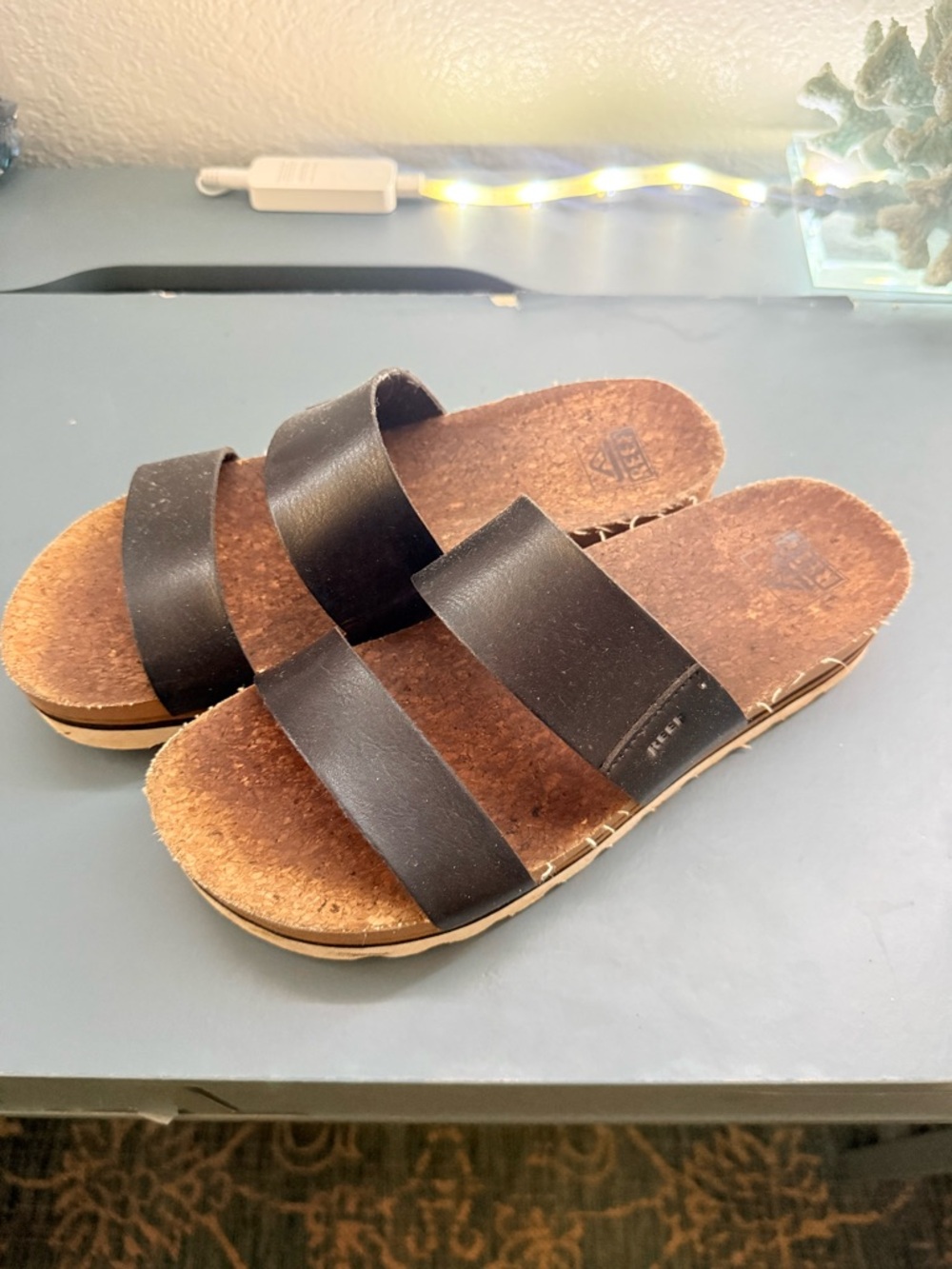 REEF Hightop cushion vista